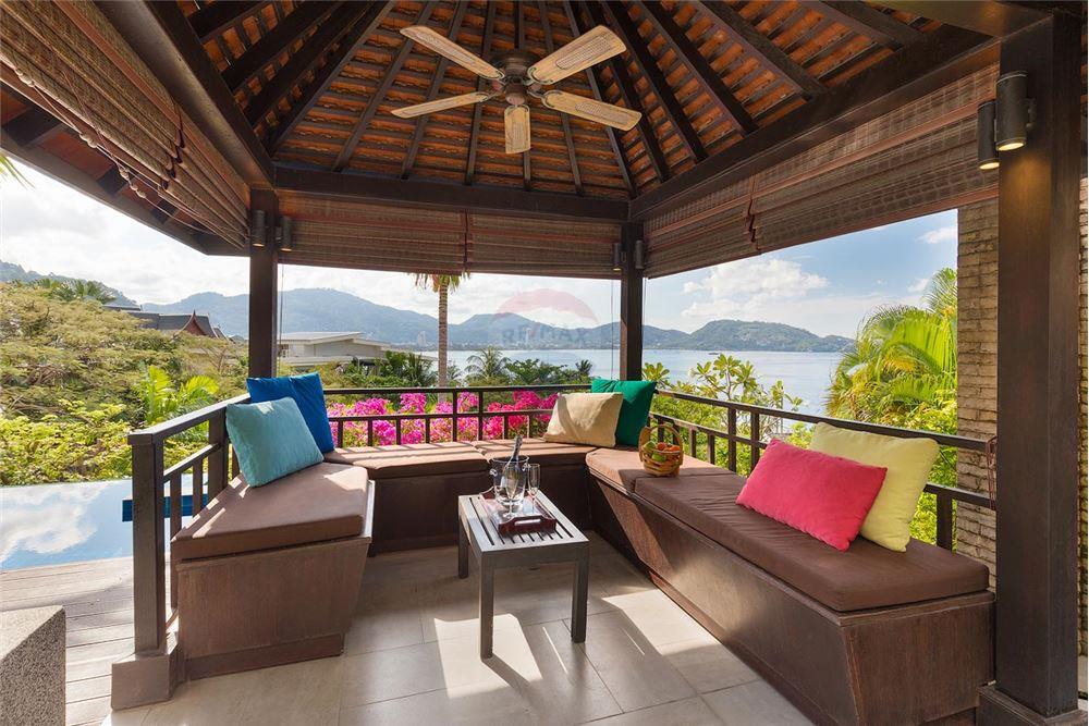 Mueang Phuket, Talat Nuea Chinese	- Thailand 1